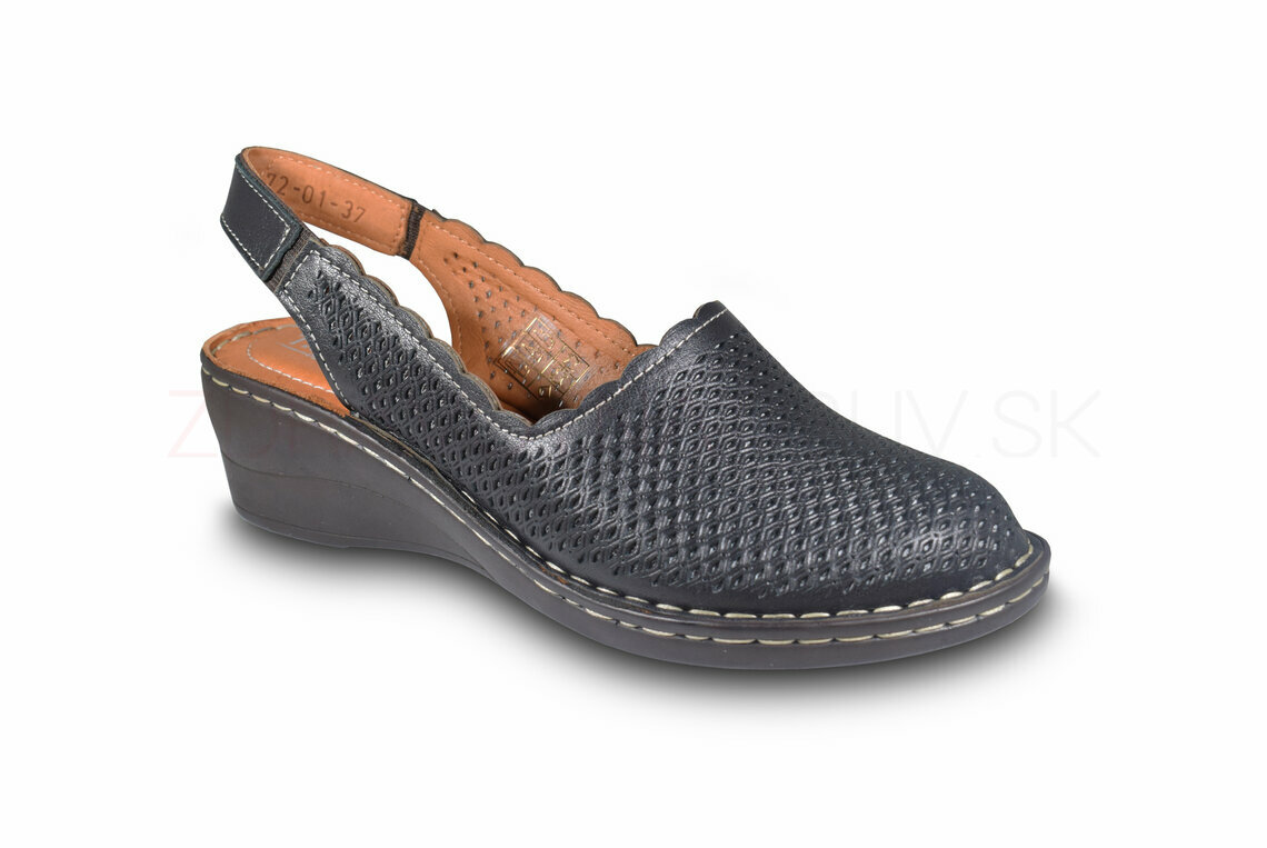 Dámske letné sandále s plnou špicou koža